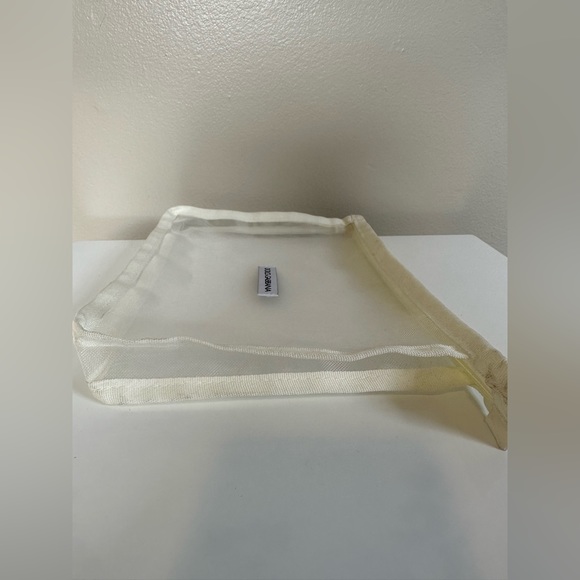 Dolce & Gabbana Mesh Zip Pouch - Picture 3 of 8